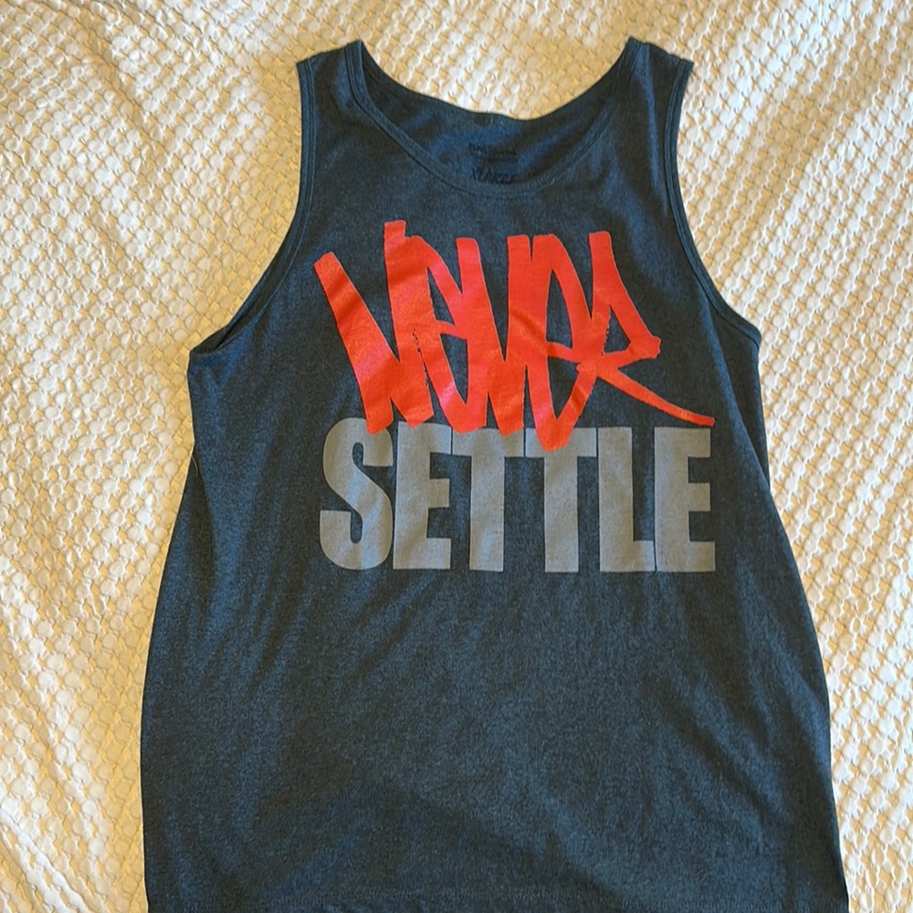 Flag Nor Fail Tank